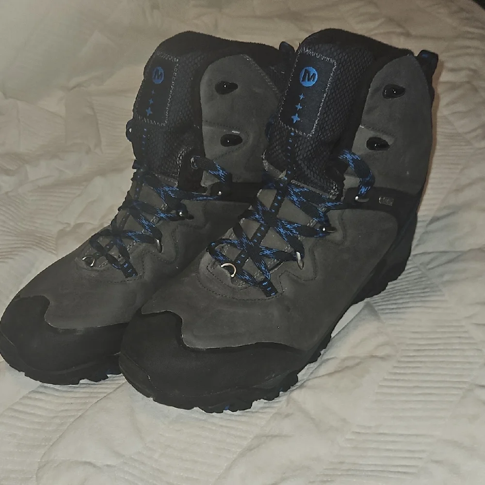 Men's Gray Hiking Boots